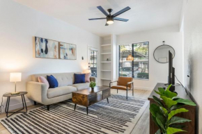 2BR CozySuites at Kierland Commons with pool #02